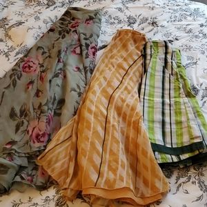 3 women Skirts